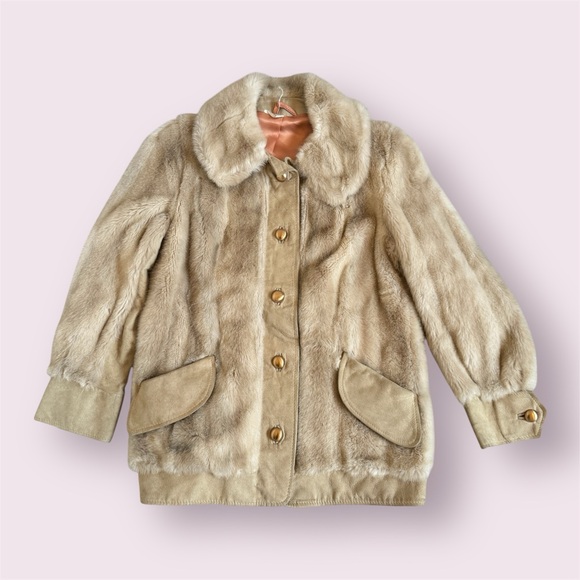 London Leathers by Lilli Ann Jackets & Blazers - London Leathers by Lilli Ann Tan Fuzzy Jacket with Wide Collar and Cuffs